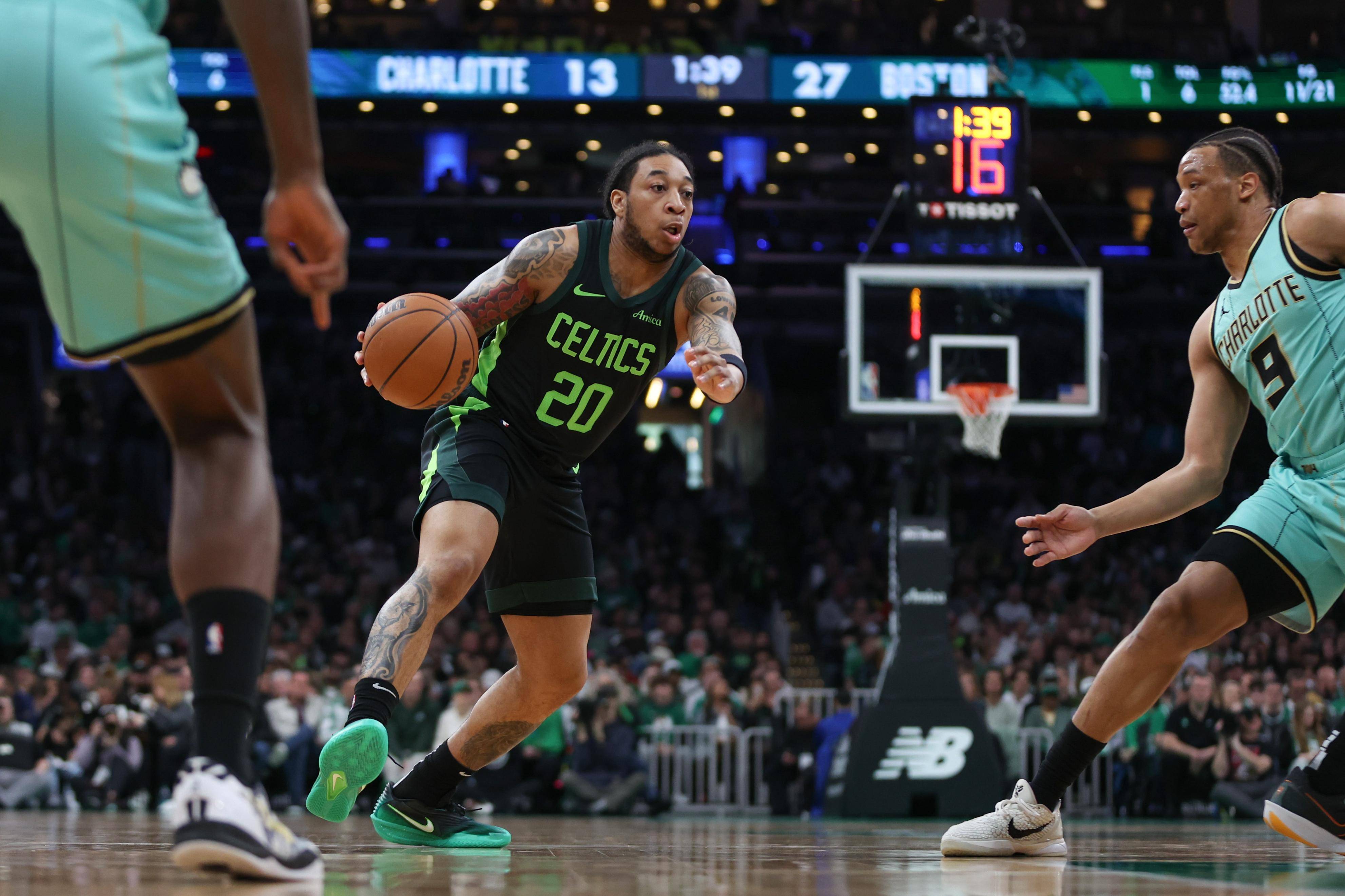 包含最后时刻华盛顿奇才调整名单以备NBA季后赛，内部沟通环节打磨，引发热议，训练强度显著提升的词条