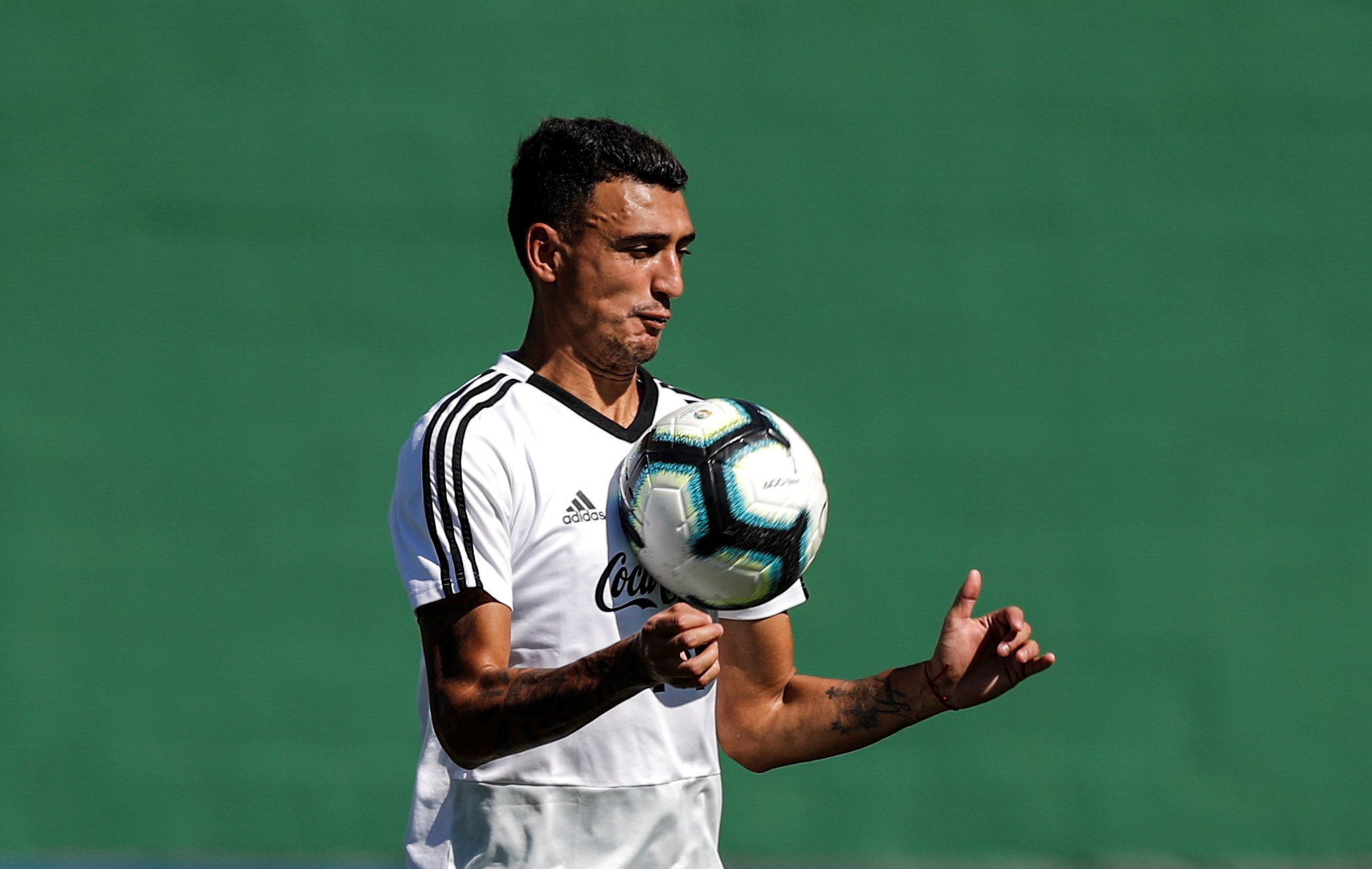 开云网址 -训练课后深圳队备战美洲杯，防线松动细节流出，细节曝光，官宣口径保持一致(军事训练营心得体会)