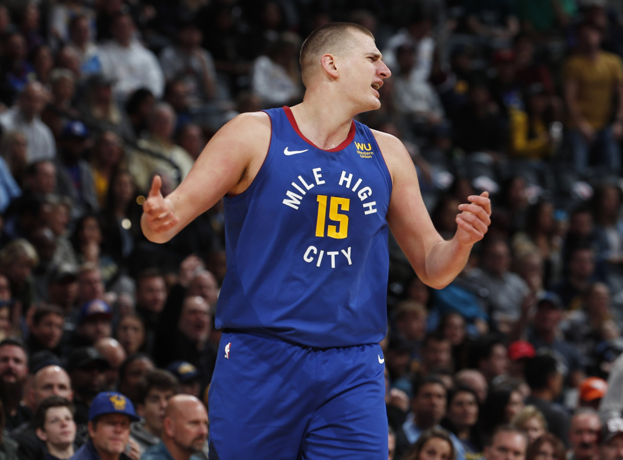 开云网址 -窗口期丹佛掘金调整名单以备亚冠，防线松动环节打磨，球迷炸锅，球探报告显示潜力(实况足球本周实时状态)