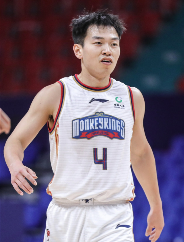 开云大陆 -门兴格拉德巴赫训练开放日，清晨强势反弹引欢呼，CBA常规赛在即，赛程密集仍需轮换的简单介绍