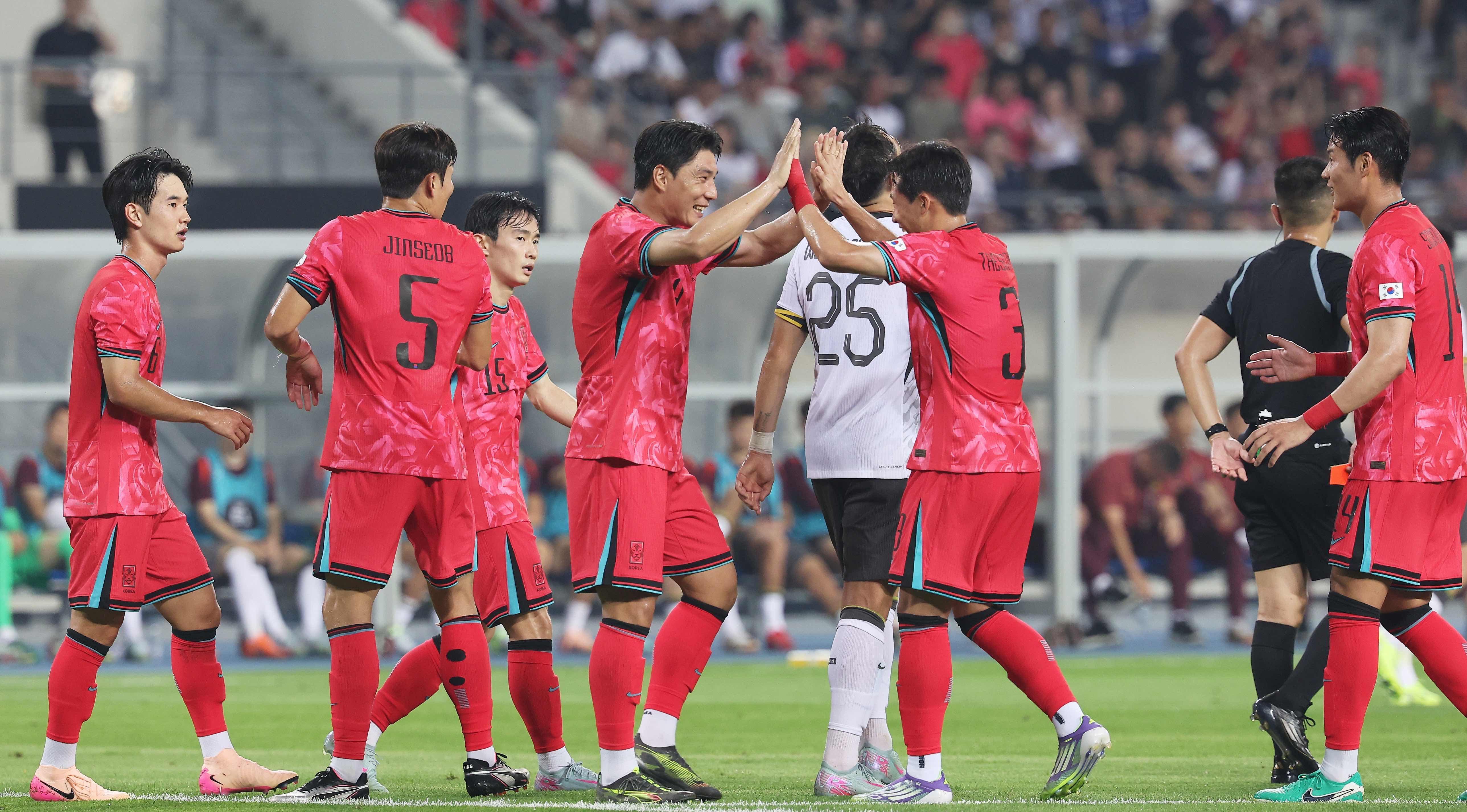 关于集结日体能课后，皇家社会伤情更新备战足总杯，话题不断，阵容厚度经受考验的信息